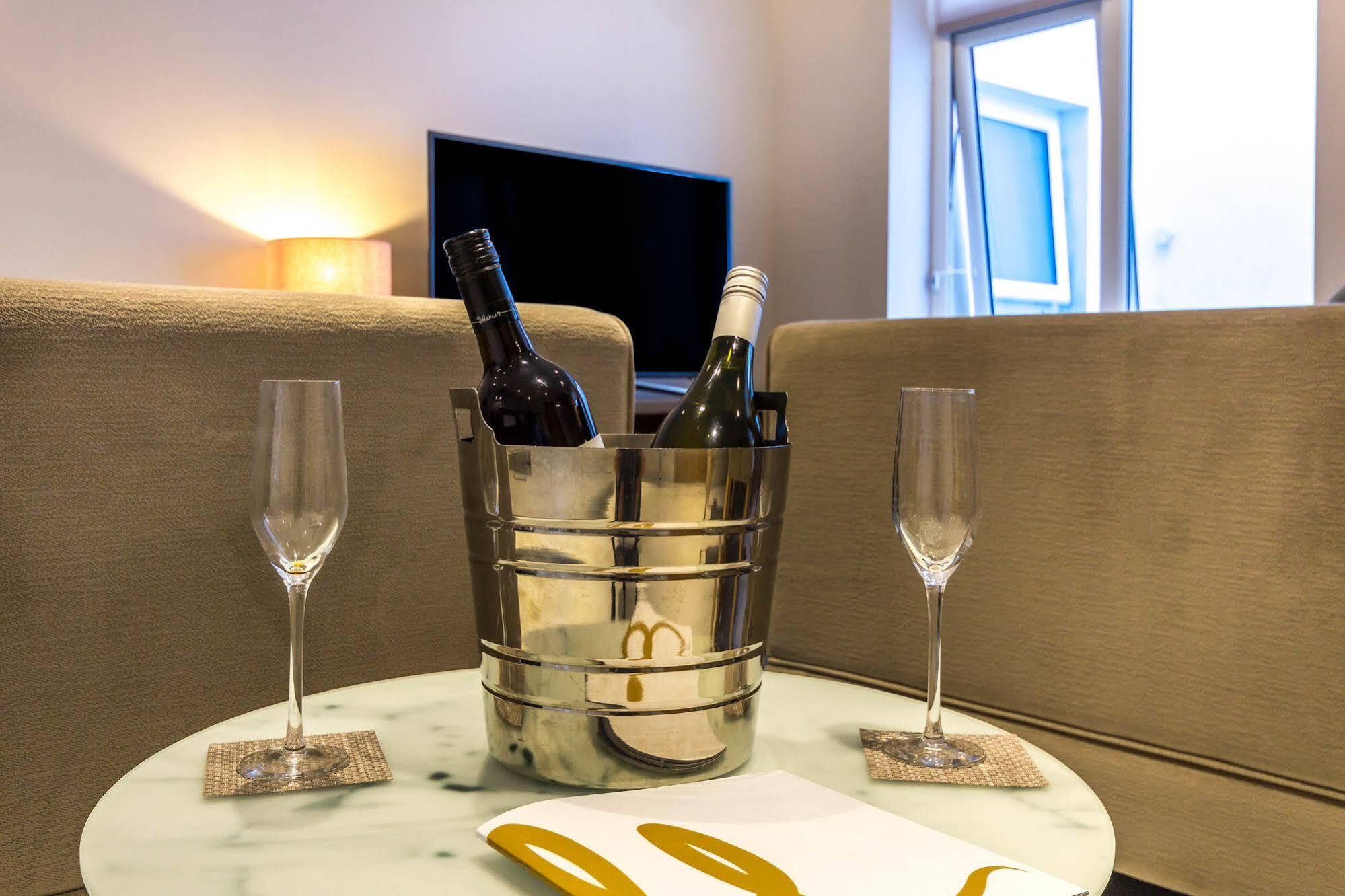 Mansio Suites Basinghall Лидс Экстерьер фото